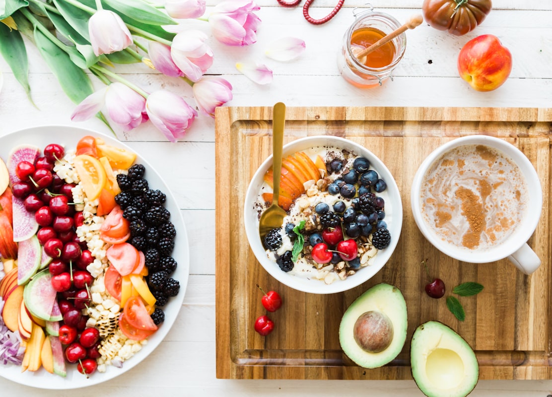 Overnight oats dengan almond butter dan biji rami